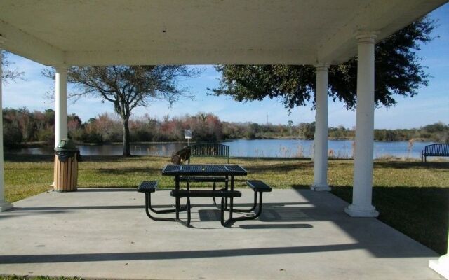 Mark's Bridgewater Crossing Villa by RedAwning