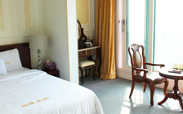 Hotel Parkwood Incheon Airport