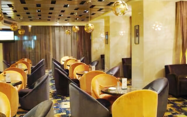 Champs Elysees Hotel