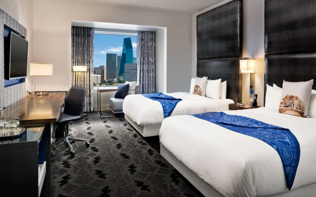 W Dallas