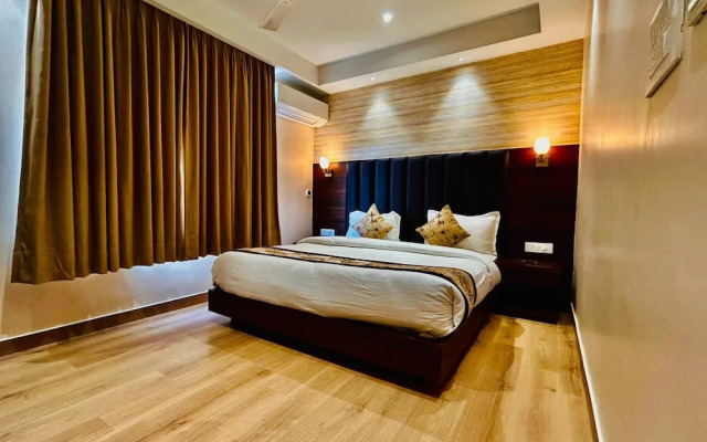 Grand Pinnacle Lucknow