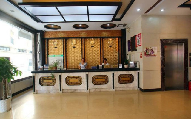 Yangshuo Moonlight Holiday Inn – Lobby – Guilin