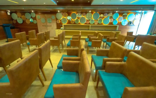 RG Exclusive Hotel-Akola