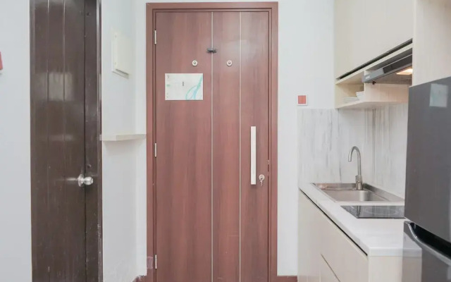 Cozy and Luxury 1BR Apartment at Scientia Residence