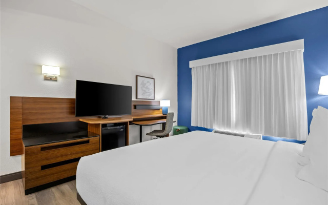 Spark by Hilton Macon North