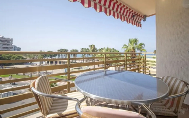 Th71 Apartamento en Primera Linea en Salou