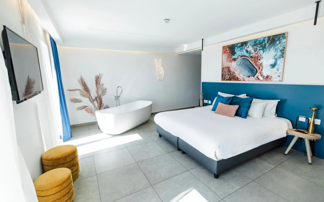 Flamingo Hotel
