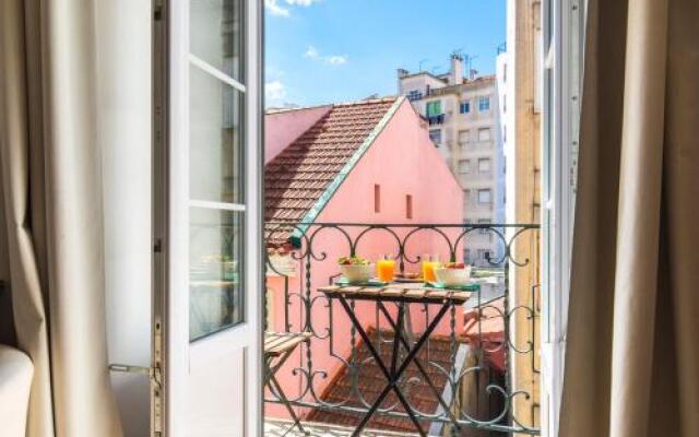 The Lisbon Flat GraCa