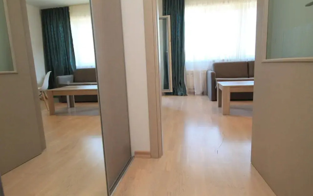 Fontana Lux Apartments