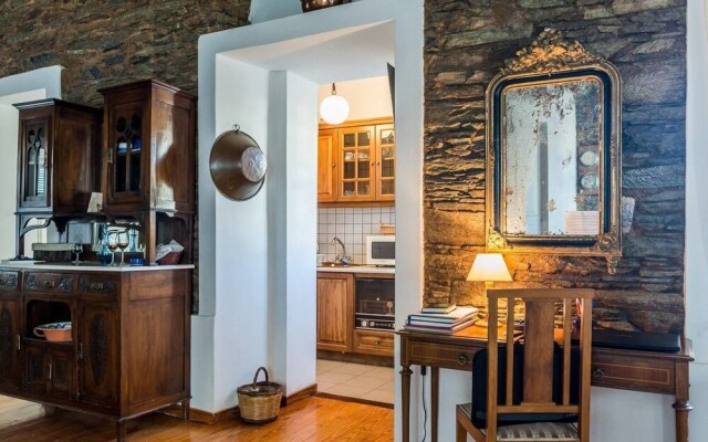 "Memory" Apt in Stone Tower 1690 • Andros Island