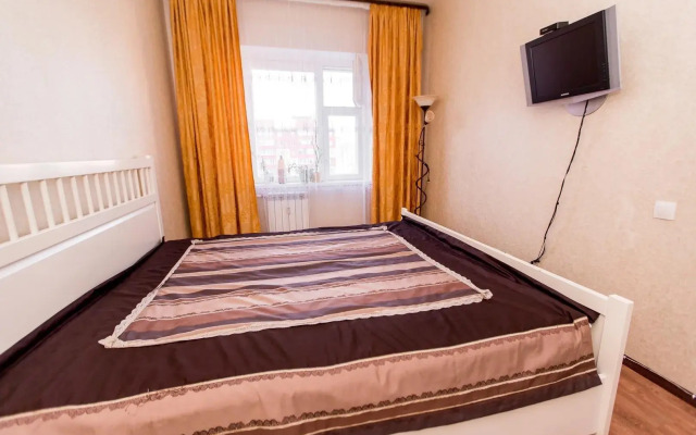 Апартаменты на улице Героев Самотлора 16