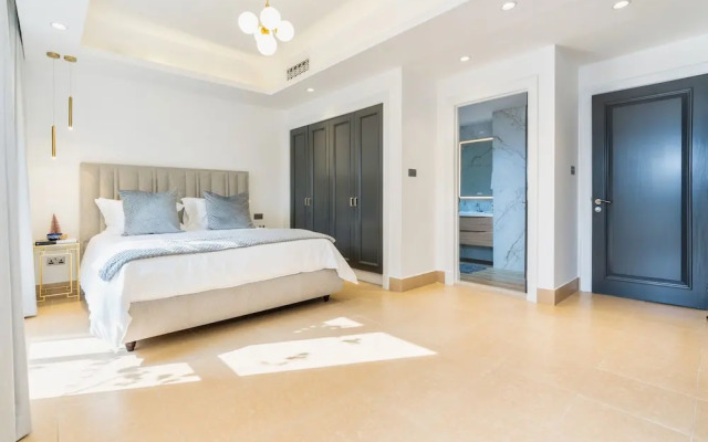 Mima's House in the heart of Dubai Downtown