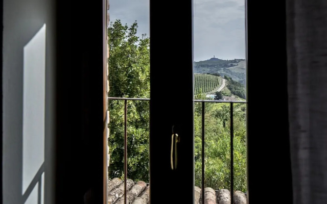 Enticing Apartment in Ascoli Piceno With Swimming Pool