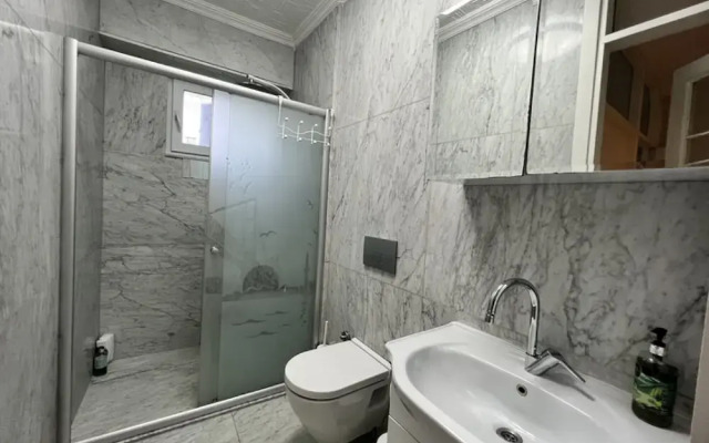 Sleek Flat Close to Osmanbey Metro Station