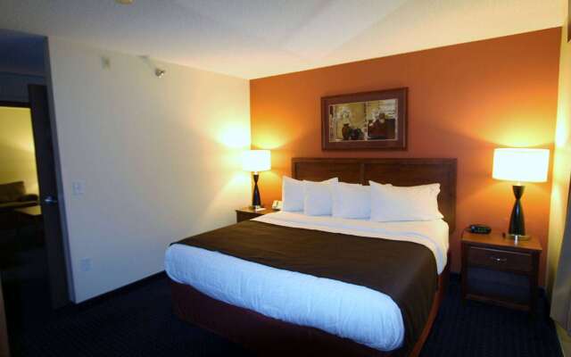 AmericInn by Wyndham Cedar Rapids Airport