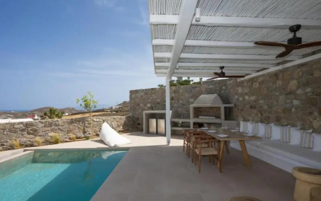 Sunrise Villa - Sea View Private Pools