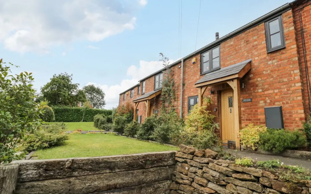 Middle Cottage
