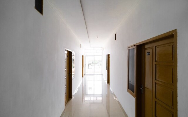 OYO Flagship 91534 Wisma Metro Permai