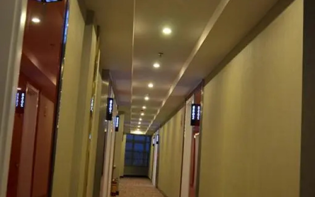 Thank Inn Plus Hotel Henan Zhoukou Chuanghui District Gongnong Road