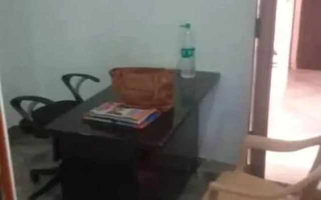 Priyanshu Residency & Kartik Inn Guest