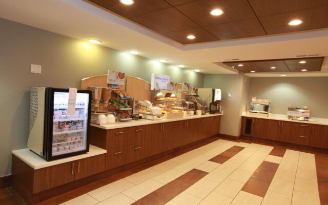 Holiday Inn Express Hotel & Suites Chattanooga-Hixson by IHG