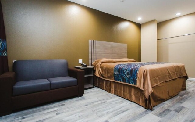 Budget Host Inn and Suites