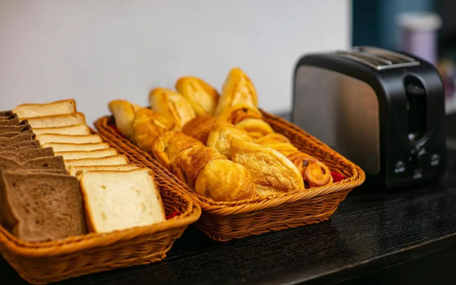 Artisan Boutique Hotel