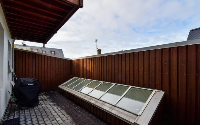 Apartment Þ6