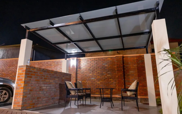 Q-Plus Apartments