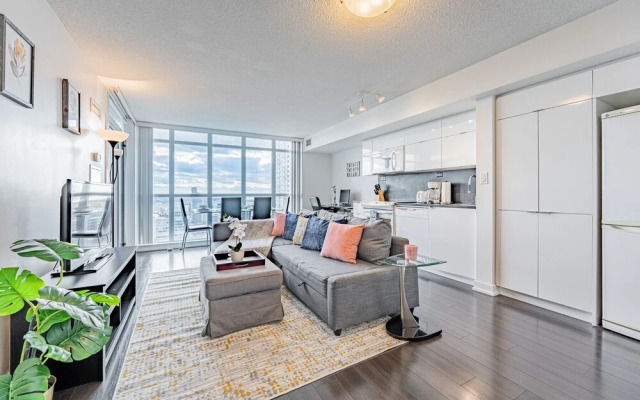 The Bay Suites - City Place