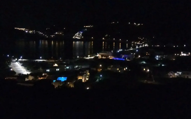Grandma Vasiliki Rooms To Let