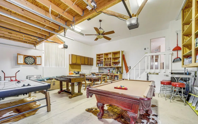 Hot Tub & Game Room: Scenic Sedona Home!