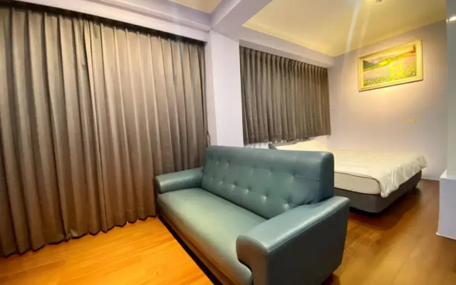 Roam Sanyi Hostel