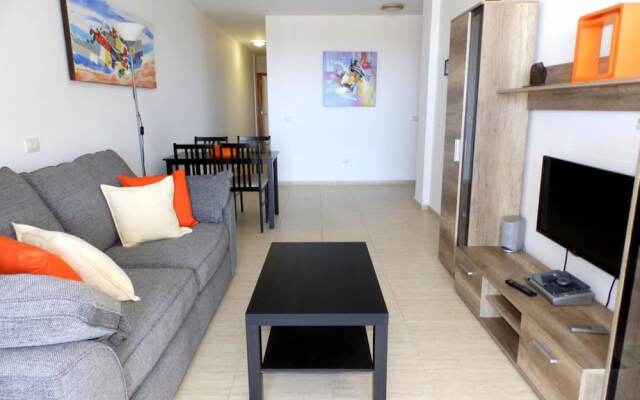 Apartment 2 Bedrooms With Wifi And Sea Views 108678