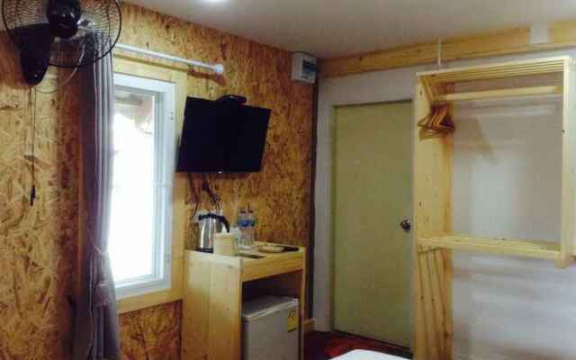 Lipe Garden Beach Resort