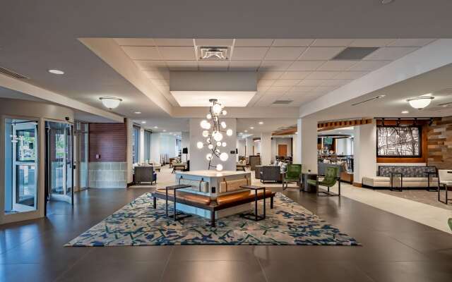DoubleTree by Hilton Dallas - Farmers Branch