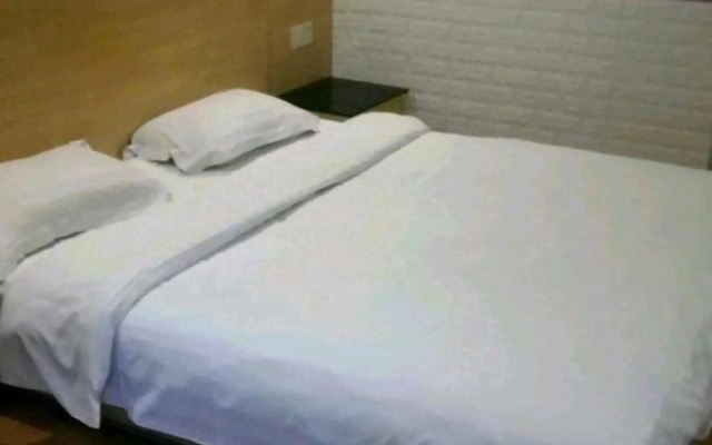 Huanghan Business Hotel