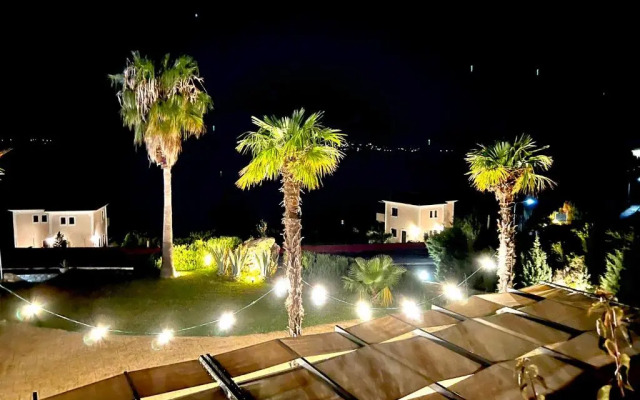 Thalassa Hotel