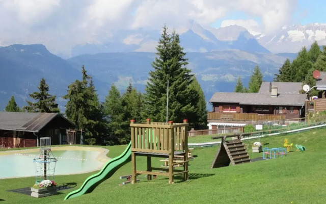 Gorgeous Chalet in Rosswald in Prime Location