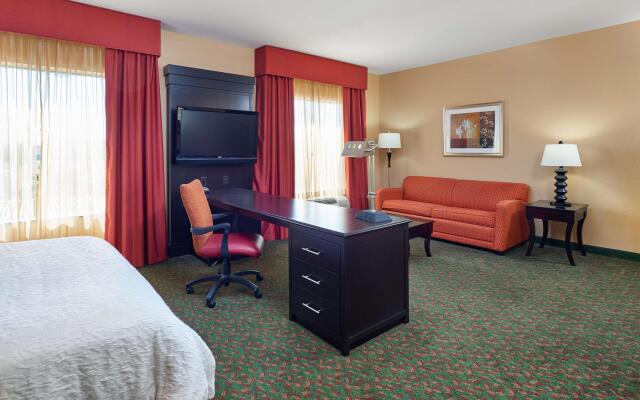 Hampton Inn & Suites Waco-South