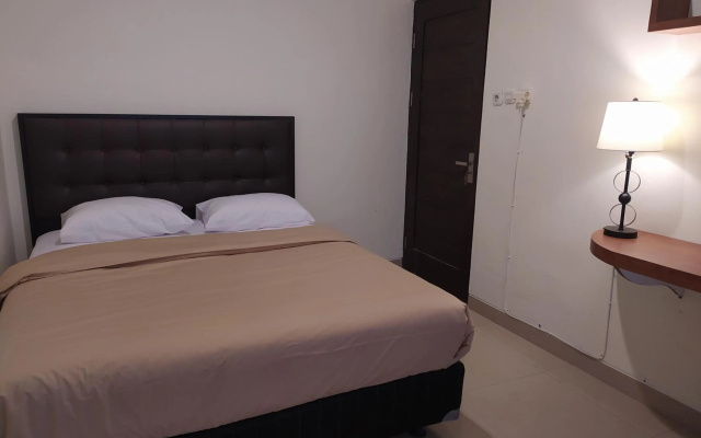 Lucky Guest House Wahid Hasyim – Guest Rooms – Sleman