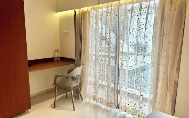 StayBird - Azure Suites Business Hotel