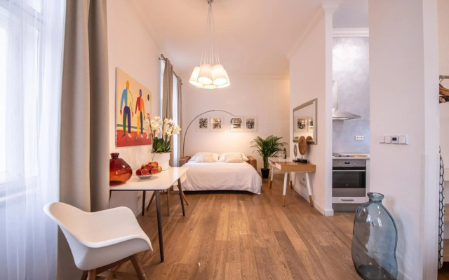 Modern Downtown APT - renovated, on ideal location