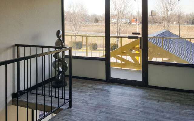 Econo Lodge Oak Grove-Blue Springs