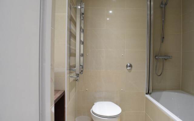 2 Bedroom Apartment in Paddington