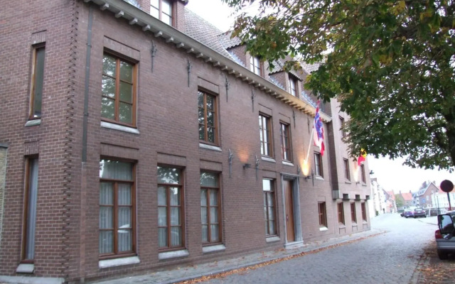 hotelImage