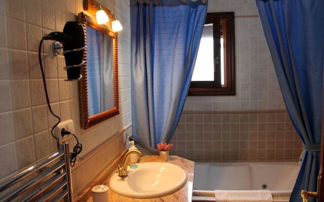 Apartamentos Rurales Rosendo Suite Castillejo