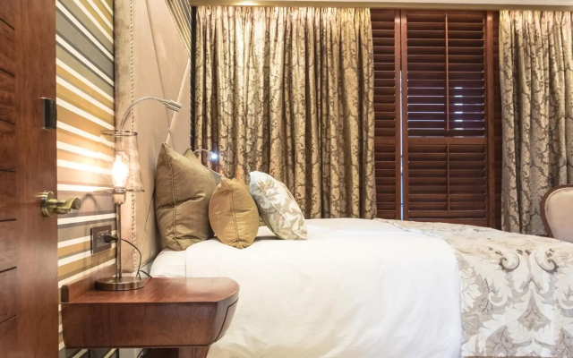 Kimberley Anne Small Luxury Hotel