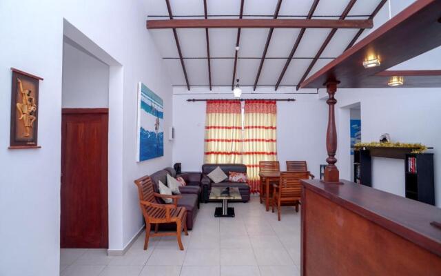 OYO 435 Moon Beach Villa