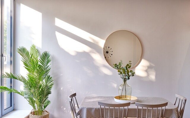 Designer City Centre Apartment